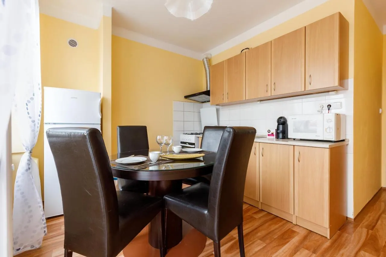 Apartments Tgm 11 Карловы Вары