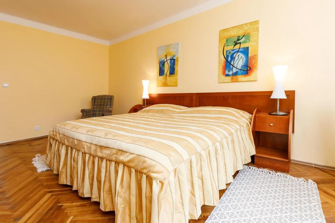 Apartments Tgm 11 Карловы Вары