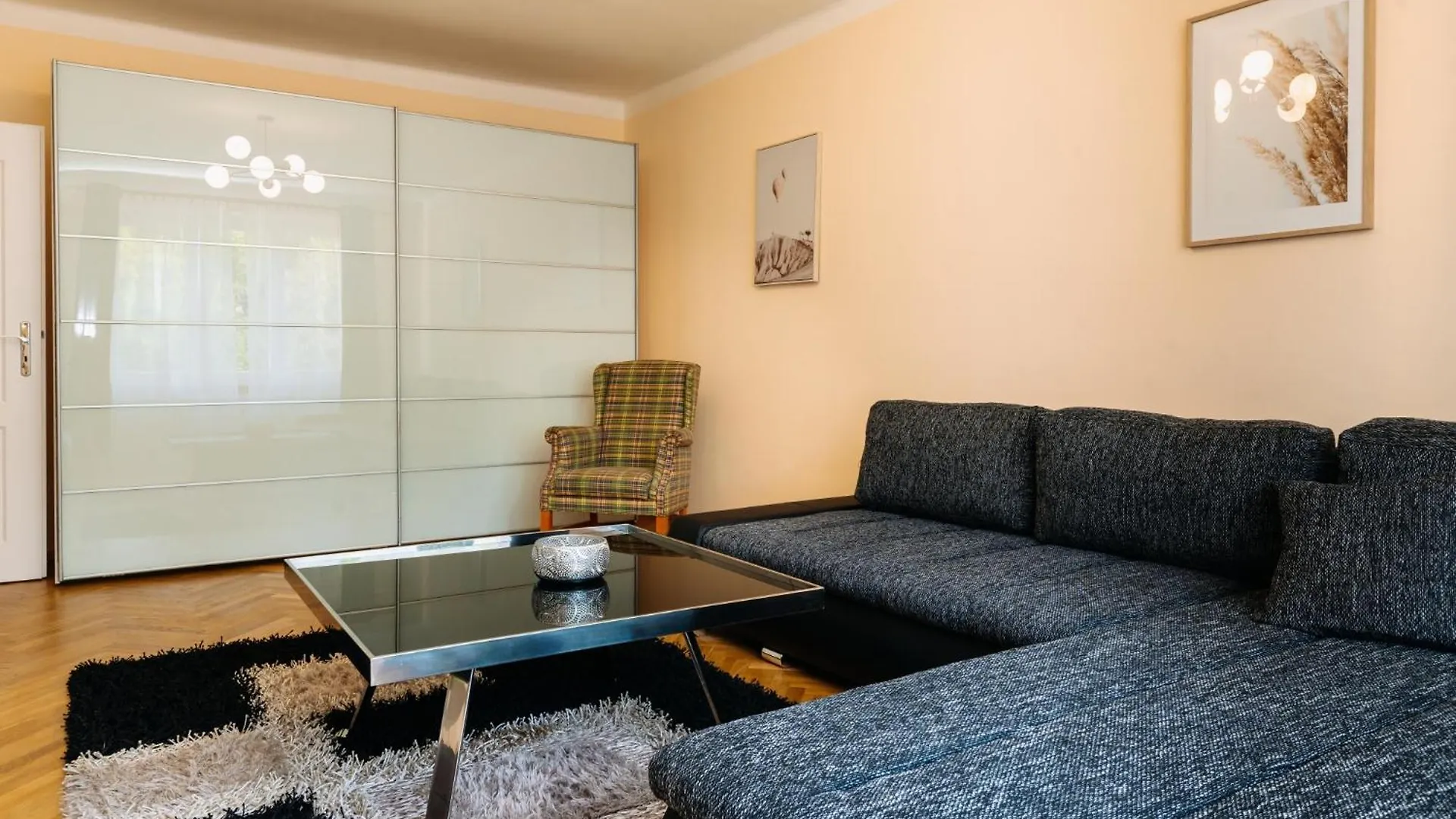 Apartments Tgm 11 Карловы Вары